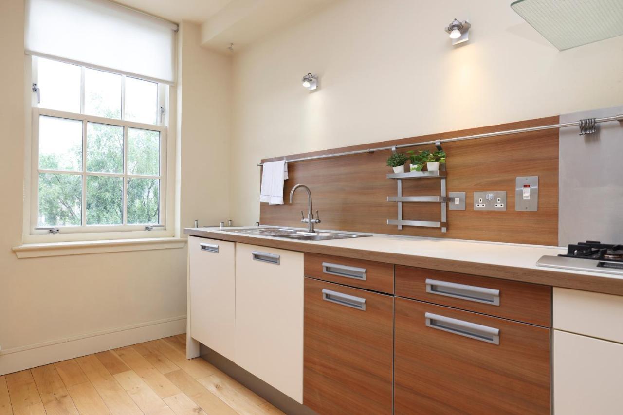 Joivy Spacious 2 Bed,2 Bath Flat, Free Parking And Rooftop Terrace Edinburgh Exterior photo