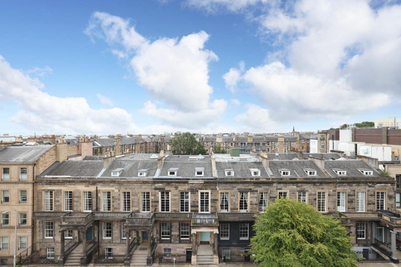 Joivy Spacious 2 Bed,2 Bath Flat, Free Parking And Rooftop Terrace Edinburgh Exterior photo